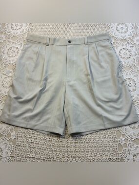 Haggar Mens Dress Shorts Size 40 Khaki Beige Pleated Classic Fit Polyester Tan